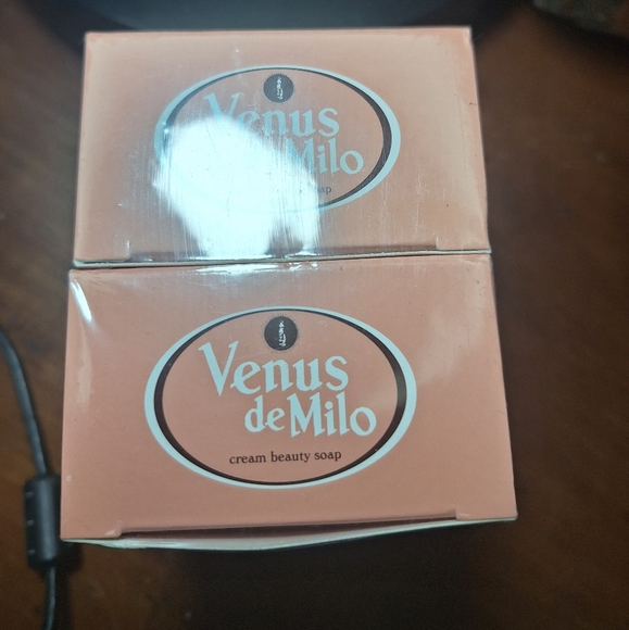 Venus de milo soap for black heads and pimples 150gr - Picture 2 of 3